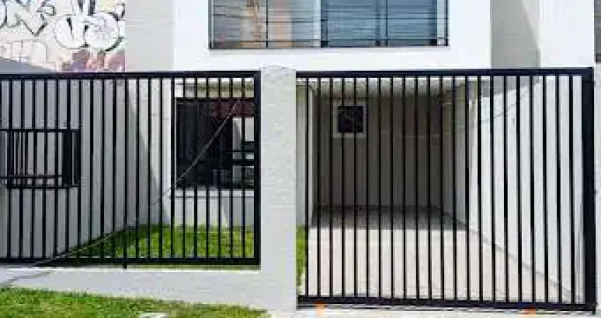 Sobrado com 3 dormitórios à venda, 105 m² por R$ 690.000,00 - Pinheirinho - Curitiba/PR