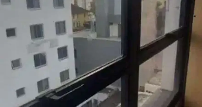 IMPERDIVEL SALA COMERCIAL CENTRO DE FLORIPA APENAS R$ 199 MIL
