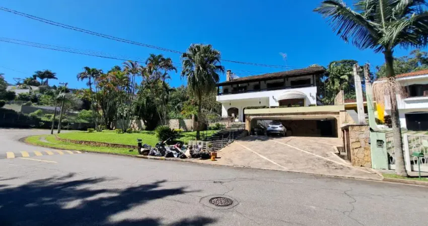 Casa em condomínio fechado com 4 quartos para alugar no Centro, Itapecerica da Serra 
