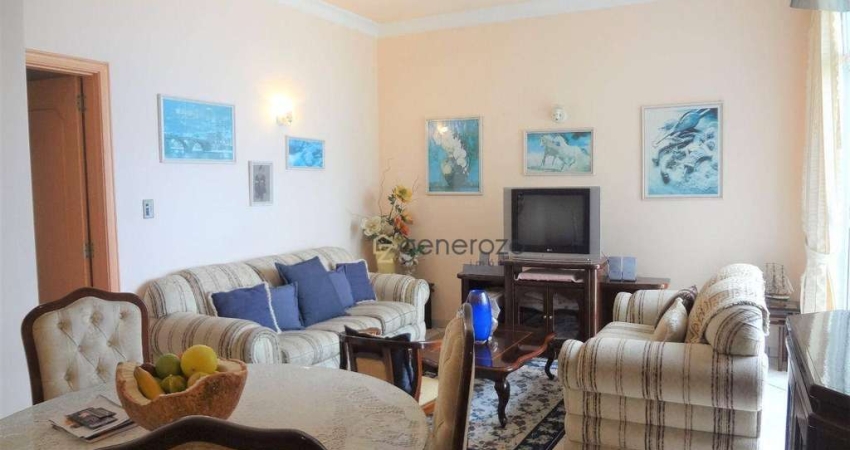 Apartamento a venda em Pitangueiras, frente ao mar, 03 dormitórios, com sacada