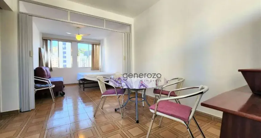 Apartamento a venda na praia das Pitangueiras, 01 dormitório, 01 vaga de garagem, a 01 quadra da praia