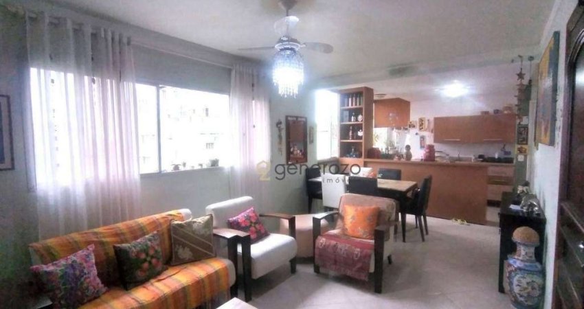 Apartamento á venda na praia das Pitangueiras, com 02 dormitórios e pequena vista para o mar.