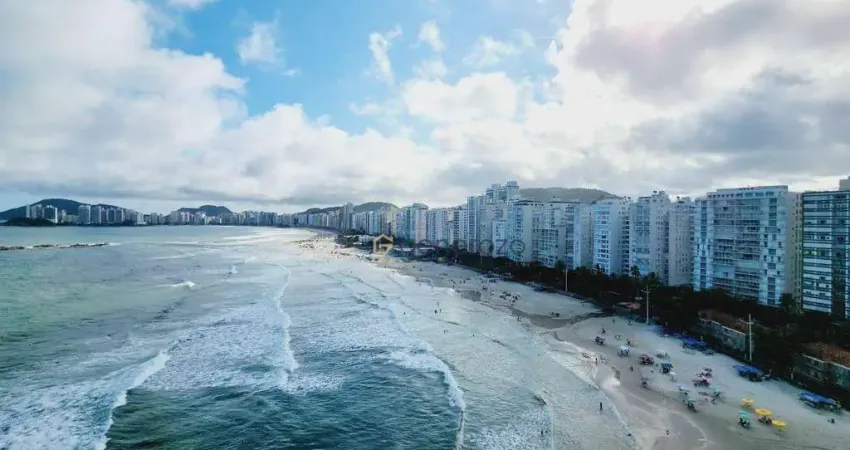 Apartamento a venda na praia das Pitangueiras, frente ao mar, 03 dormitórios, com 02 vagas de garagem