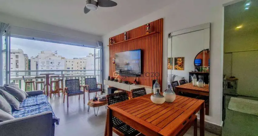 Apartamento á venda na praia das Pitangueiras 03 dormitórios, 01 vagas de garagem na quadra da praia.