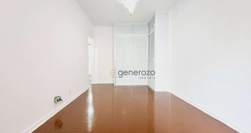 Apartamento a venda na praia das Pitangueiras, 01 dormitório, com sacada, a 01 quadra da praia