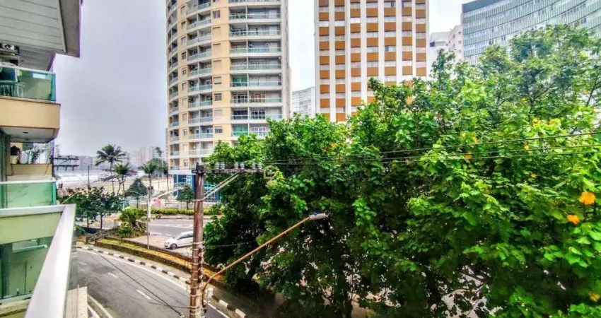 Apartamento à venda, 02 quartos na quadra da praia.