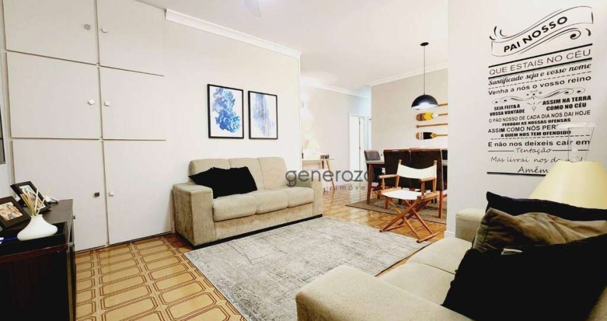 Apartamento a venda na praia das Pitangueiras, 04 dormitórios,01 vaga de garagem, na quadra da praia