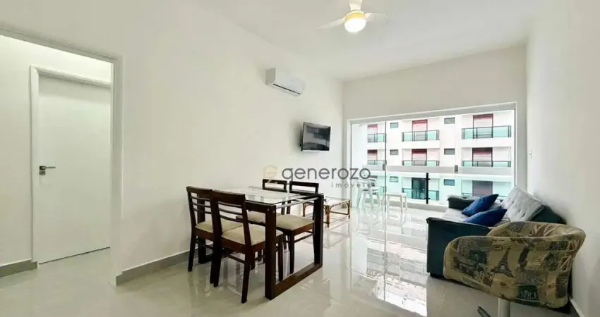 Apartamento na praia das Pitangueiras, 02 dormitórios, vista para o mar, quadra da praia
