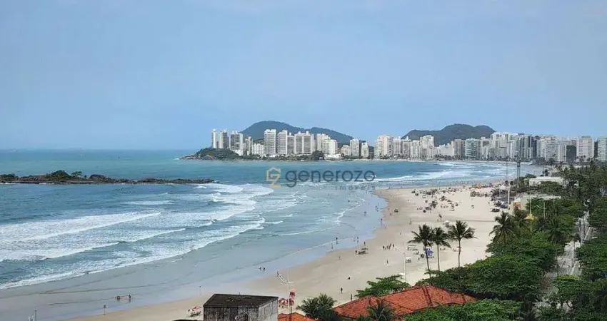 Apartamento a venda na praia das Pitangueiras, frente ao mar, 02 dormitórios, garagem e lazer