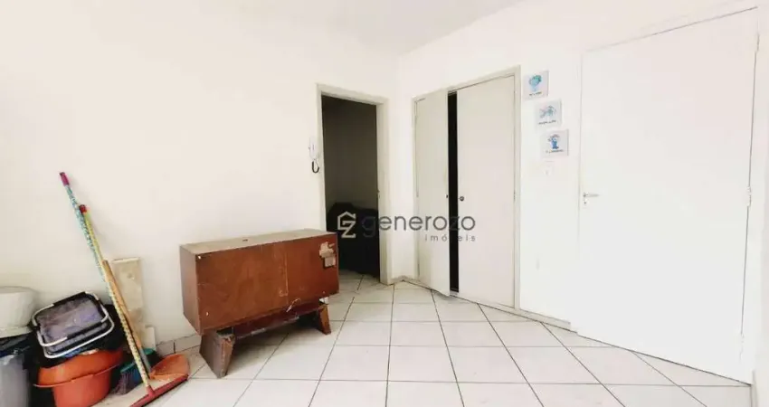 Apartamento a venda na praia das Pitagueiras, 02 dormitórios, com sacada e 01 vaga de garagem