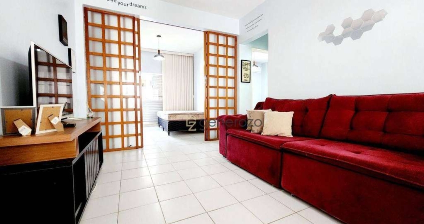 Apartamento a venda na praia das Pitangueiras, 02 dormitórios, na quadra da praia