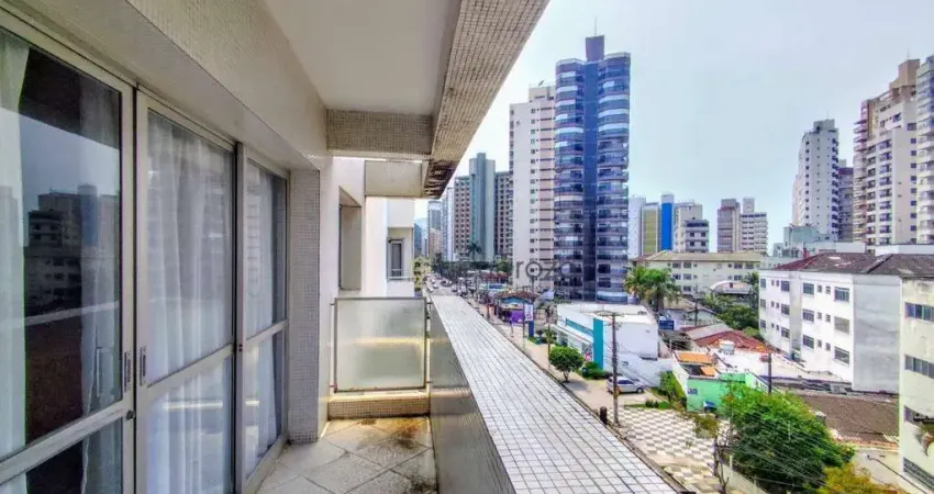 Apartamento a venda na praia das Astúrias, 02 dormitórios, com sacada e 01 vaga de garagem