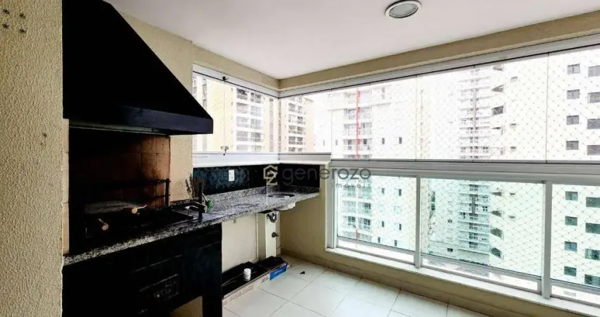 Apartamento a venda na praia das Pitangueiras, 03 dormitórios, varanda gourmet, 02 vagas de garagem