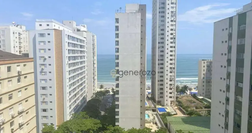 Apartamento na praia das Pitangueiras, 03 dormitórios, 02 vagas, vista ao mar
