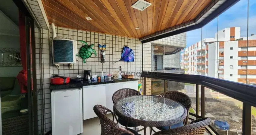 Apartamento a venda na praia da Enseada, 03 domritórios, 01 vaga de garagem e lazer no prédio