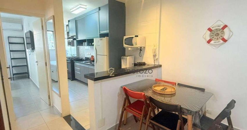 Apartamento na praia das Pitangueiras, 01 dormitório, 02 quadras da praia