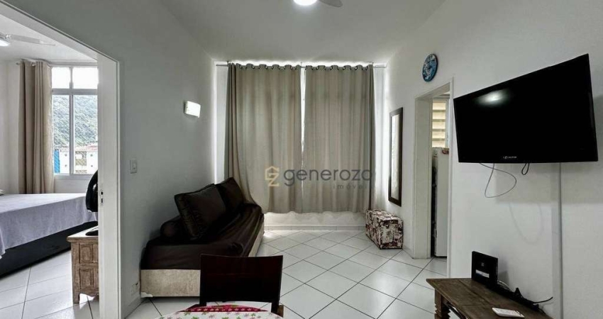 Apartamento a venda na praia das Pitangueiras, 01 dormitório, a 02 quadras da praia