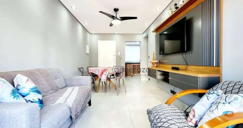 Apartamento a venda na praia das astúrias, 02 dormitórios, com sacada e 01 vaga de garagem