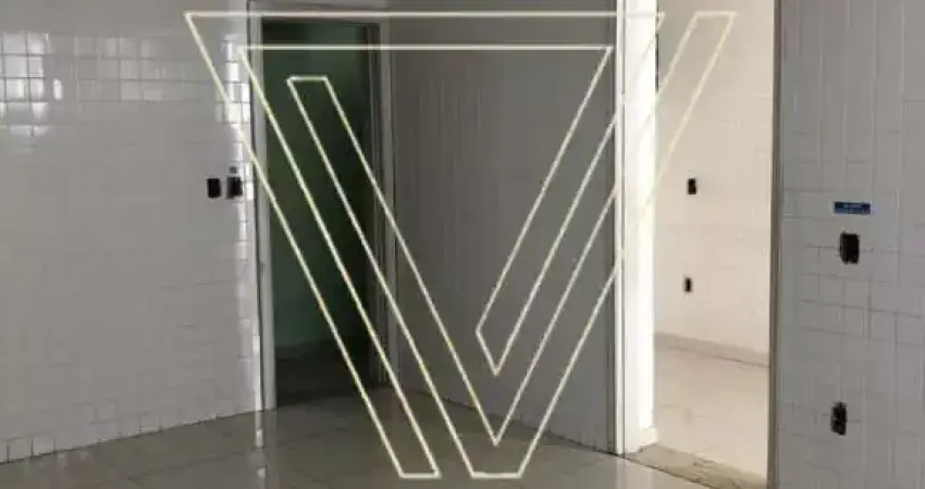 *IMÓVEL COMERCIAL COM 426 M², SENDO 02 ANDARES COM 09 SALAS, CENTRO. - IC7198