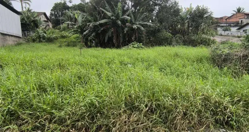 Terreno amplo de 631,60m² no bairro petrópolis - joinville - santa catarina