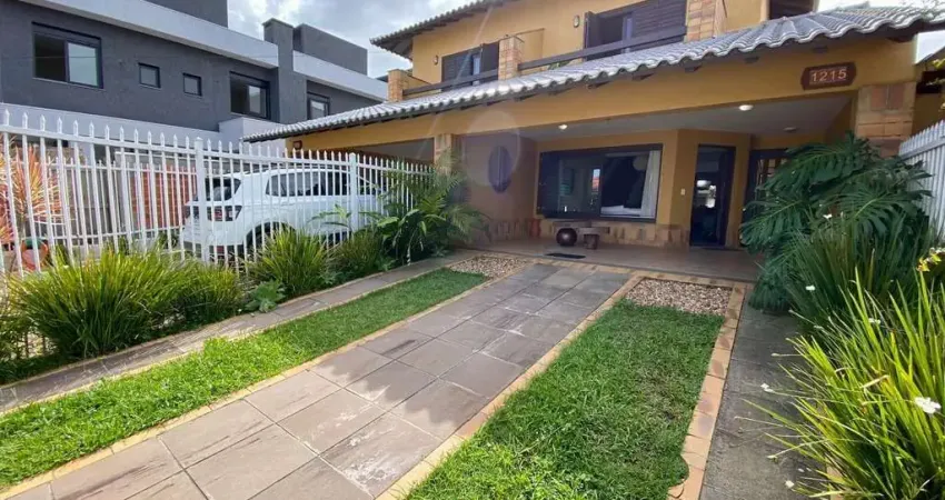 Sobrado 3 dormitórios no Centro de Xangri Lá