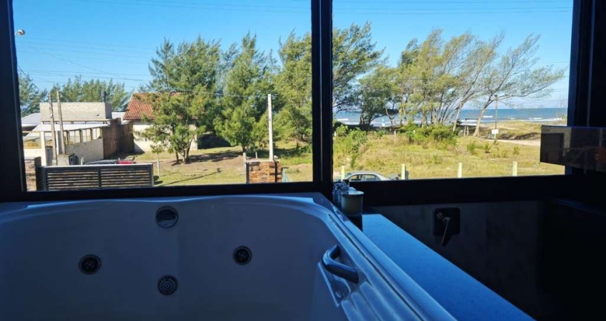 Sobrado 4 dormitórios com Vista para o mar