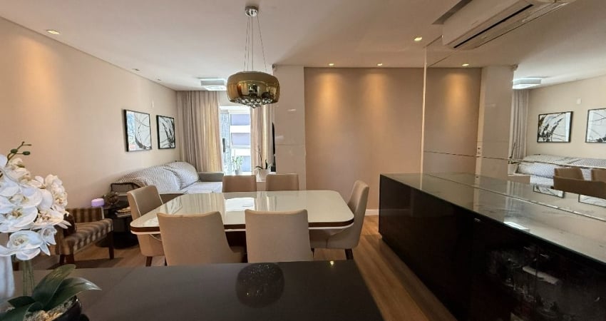 Apartamento no Saguaçu Joinville, vizinho ao Bonja internacional  com 2 suítes mas 1 quarto e 2 vagas de garagens por R$ 830.000,00.