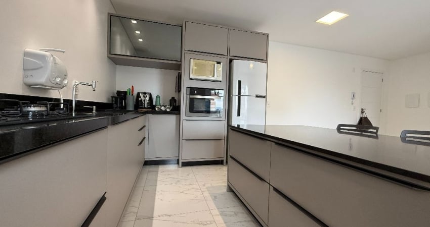 Apartamento mobiliado e climatizado sendo uma suíte + 1 quarto com 70m² privativos na rua João Pessoa, bem próximo ao P.A norte Joinville a venda por 520.000,00.