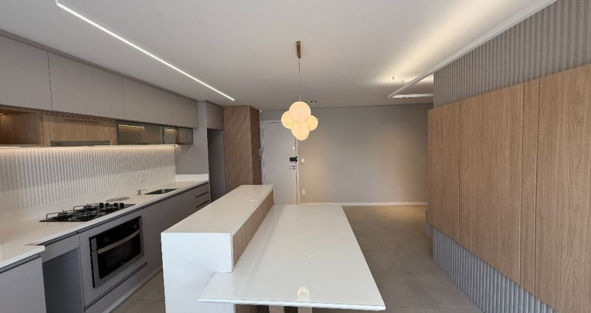 Apartamento com 70m² privativos sendo 1 suíte mais 1 dormitório mobiliado a venda no Anita Garibaldi Joinville por R$ 598.000,00.