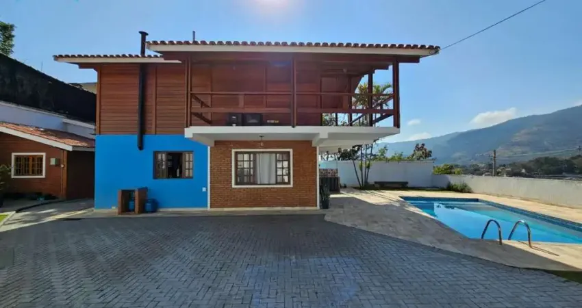 Casa com vista para a pedra grande  jardim maristela atibaia