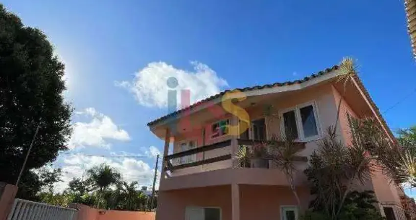 Casa com 3 quartos à venda na Rua Abrolhos, Praia De Taperapuan, Porto Seguro