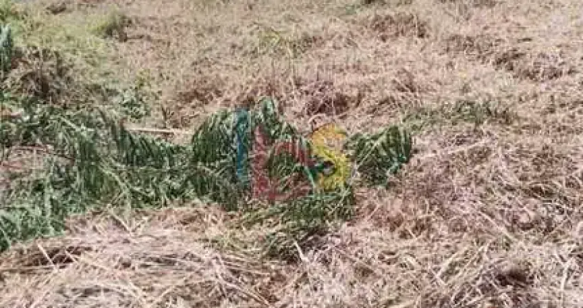 Vendo excelente terreno no condomínio fechado próximo a praia