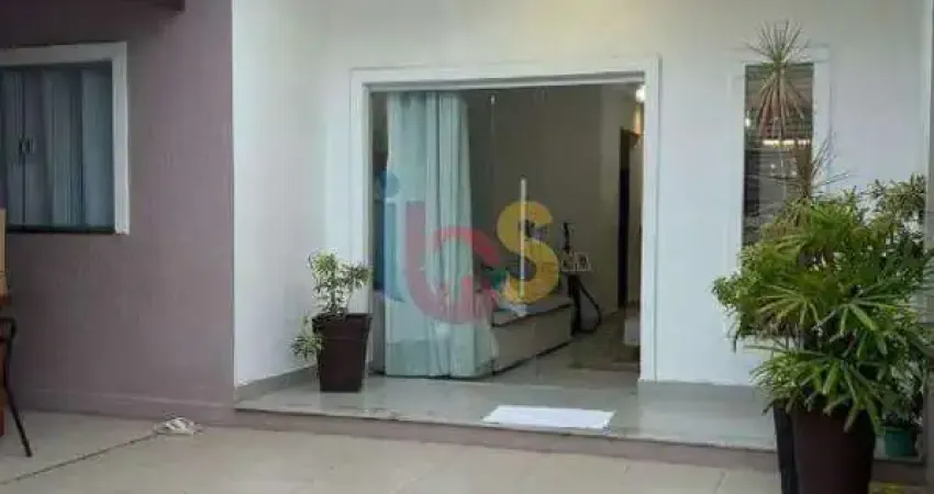 Casa com 2 quartos à venda na Rua 12, Cambolo, Porto Seguro