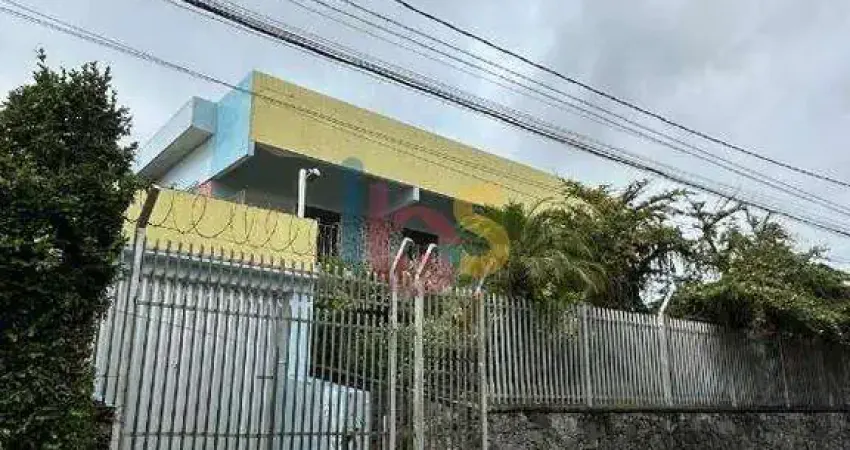 Casa a venda no góes calmon com área total de 1.800 metros quadrados