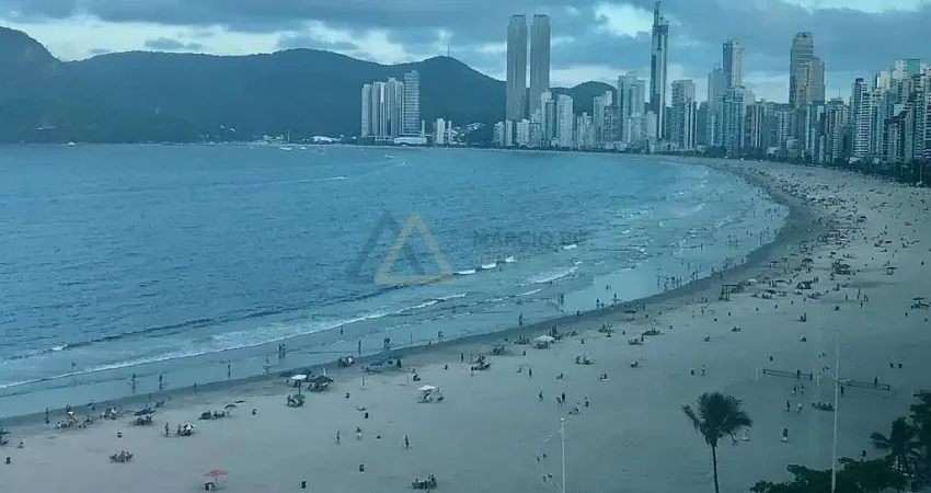 APARTAMENTO FRENTE MAR COM 3 DORMITÓRIOS EM BALNEÁRIO CAMBORIÚ SC