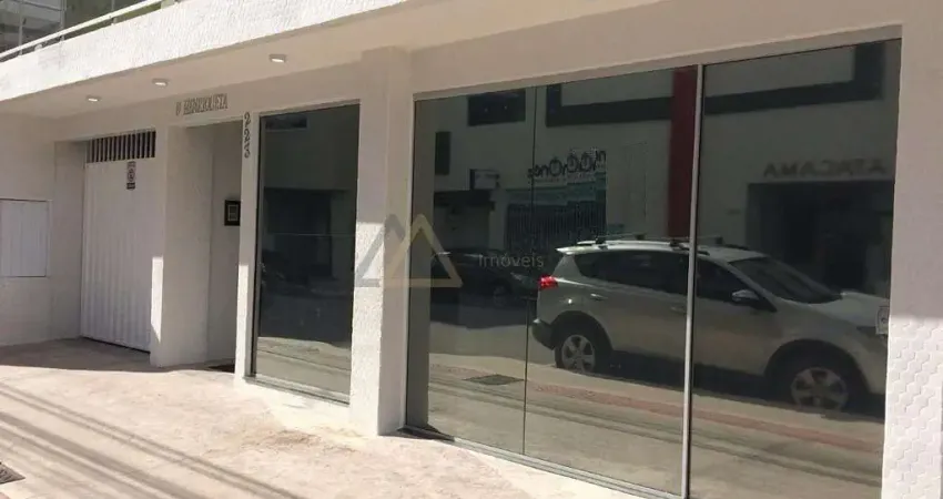 Sala comercial térrea no edifício dona henriqueta no centro de balneário camboriú/sc