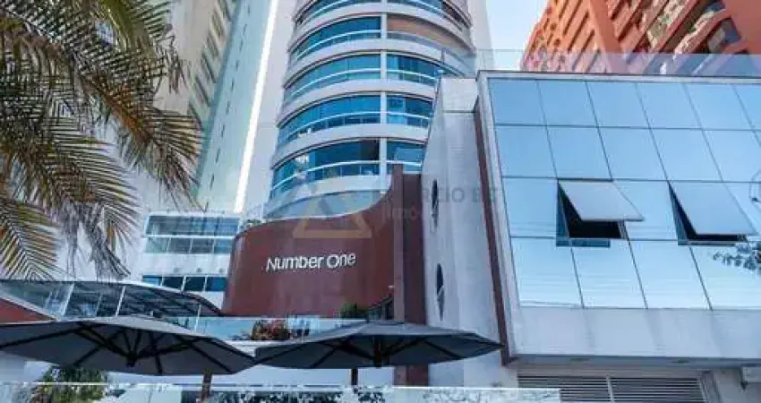 Apartamento 3 dormitórios, sendo 1 suíte, 2 vagas no centro de balneário camboriú