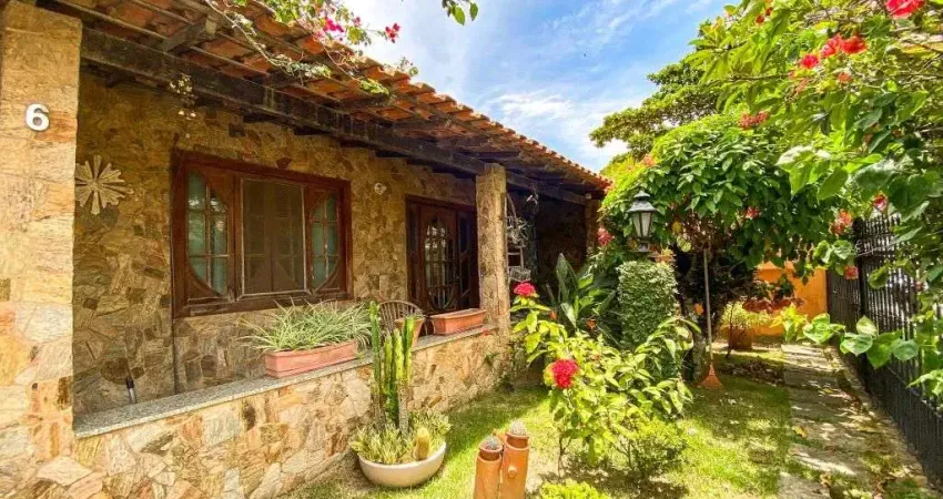 Casa com 4 dormitórios à venda, 180 m² por R$ 445.000,00 - Campo Redondo - São Pedro da Aldeia/RJ