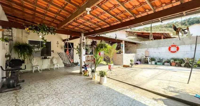 Casa com 3 dormitórios à venda, 120 m² por R$ 370.000 - Campo Redondo - São Pedro da Aldeia/RJ