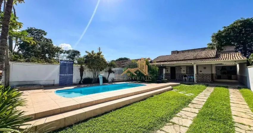 Casa com 2 dormitórios à venda, 152 m² por R$ 450.000 - Jardim Arco Iris - São Pedro da Aldeia/RJ