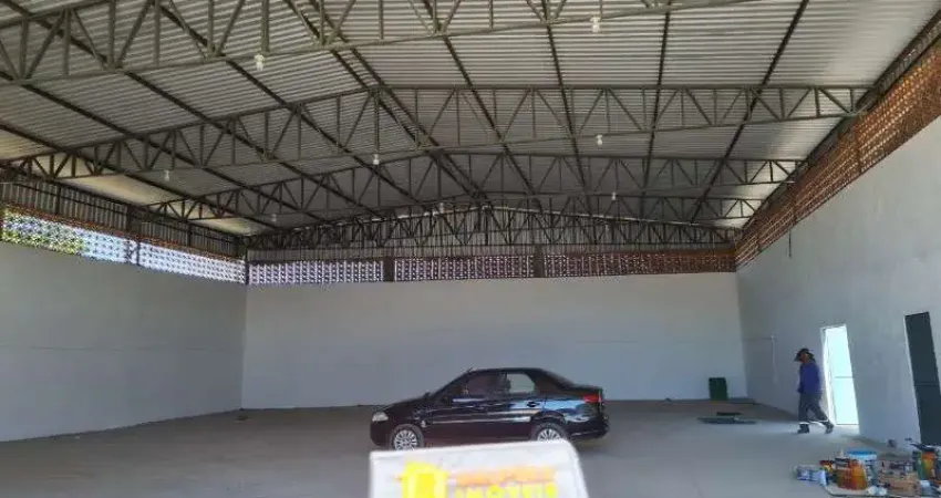 Barracão / Galpão / Depósito com 2 salas para alugar na Rodovia Presidente Dutra, 655, Comendador Soares, Nova Iguaçu