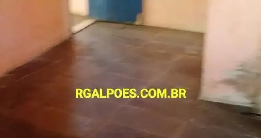 Casa com 2 quartos para alugar na Estrada Aníbal da Motta, 330, Parque São José, Belford Roxo