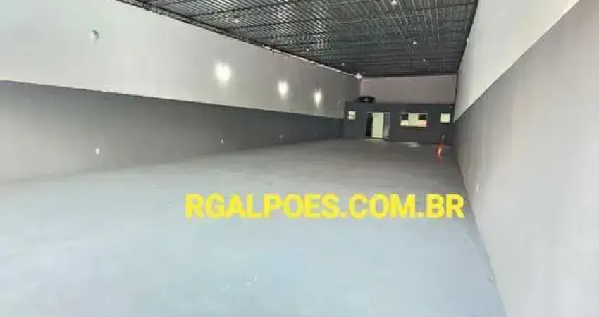 Barracão / Galpão / Depósito com 2 salas para alugar na Avenida Brasil, 243, Bangu, Rio de Janeiro