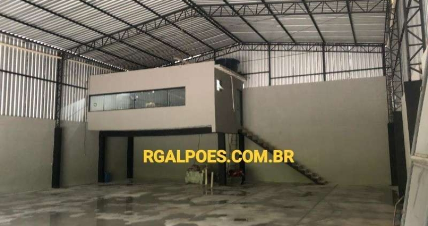 Barracão / Galpão / Depósito com 2 salas para alugar na Avenida Automóvel Clube, 3210, Santa Cruz da Serra, Duque de Caxias