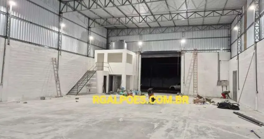 Barracão / Galpão / Depósito com 2 salas para alugar na Avenida Arcampo, 432, Vila Maria Helena, Duque de Caxias