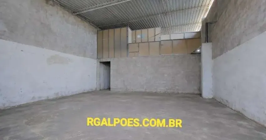 Barracão / Galpão / Depósito com 3 salas para alugar no Realengo, Rio de Janeiro