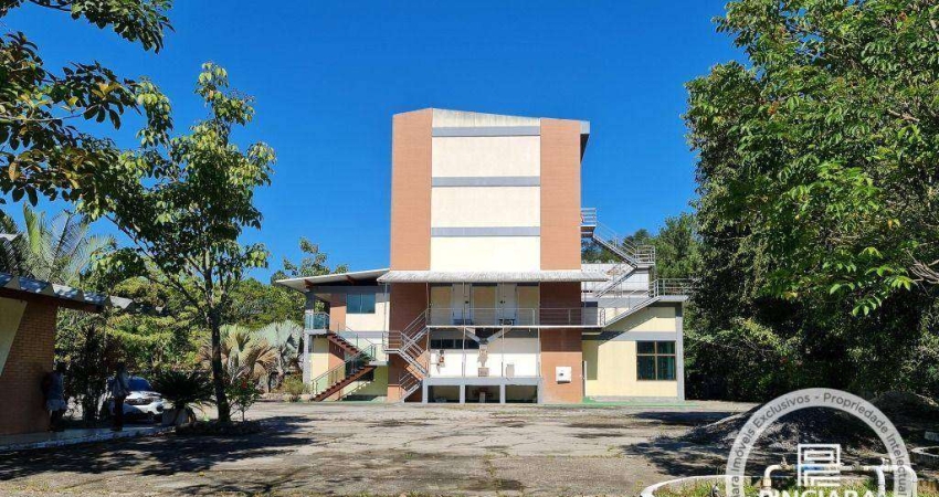Galpão Logístico Fabrica de Gelo, 1600m² construídos - 7100m² de terreno - Pátio de Manobra 4000m² por R$ 7.000.000 - Centro - Cachoeiras de Macacu/RJ