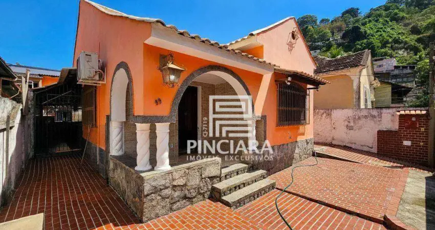 Casa com 4 dormitórios à venda, 250 m² por R$ 650.000,00 - Fonseca - Niterói/RJ