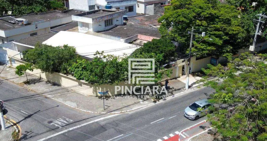 Casa Comercial de 484 m² em terreno de 774 m² no Canal de São Francisco - Compre por R$ 2.100.000 ou alugue por R$ 20.000/mês + taxas