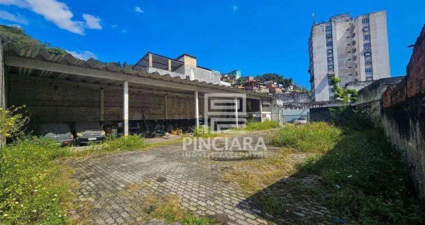 Galpão de 200m² em terreno de 450m² - Alugue por R$ 9.000,00/mês + taxas - Santa Rosa - Niterói/RJ